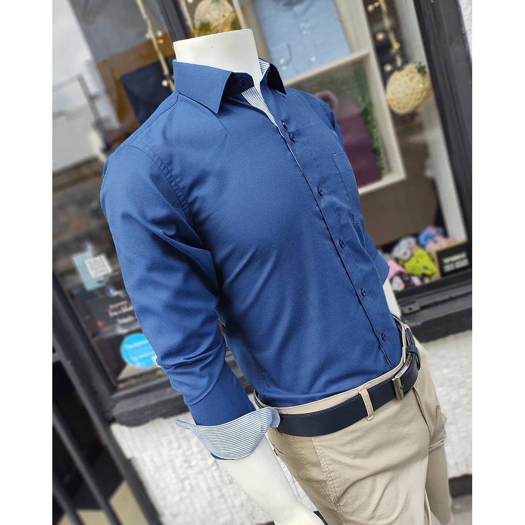 CAMISA SOLO FONDO AZUL OSCURA CASUAL 