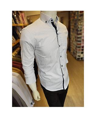 CAMISA BLANCA CON PUNTOS